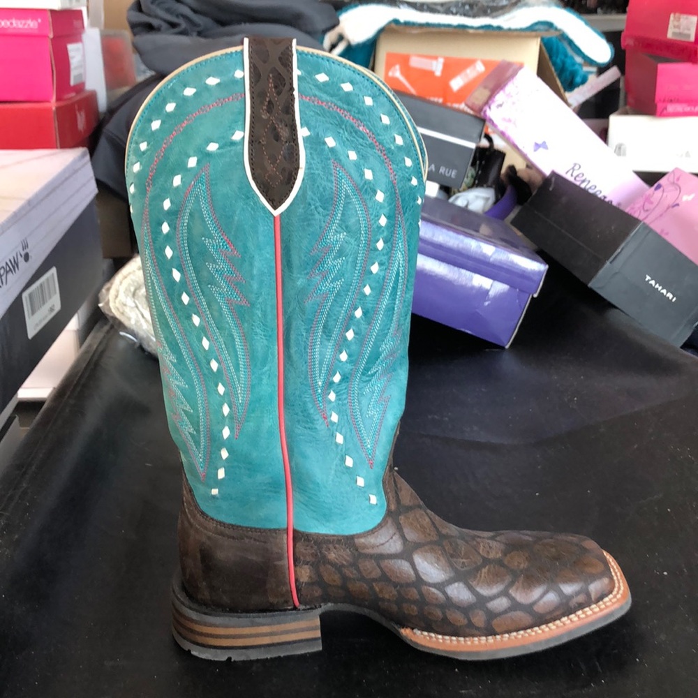 Turquoise and Brown Patterned Cowboy Boots, NEW